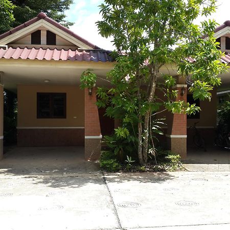 Garden Corner Resort & Hotel Phitsanulok Buitenkant foto