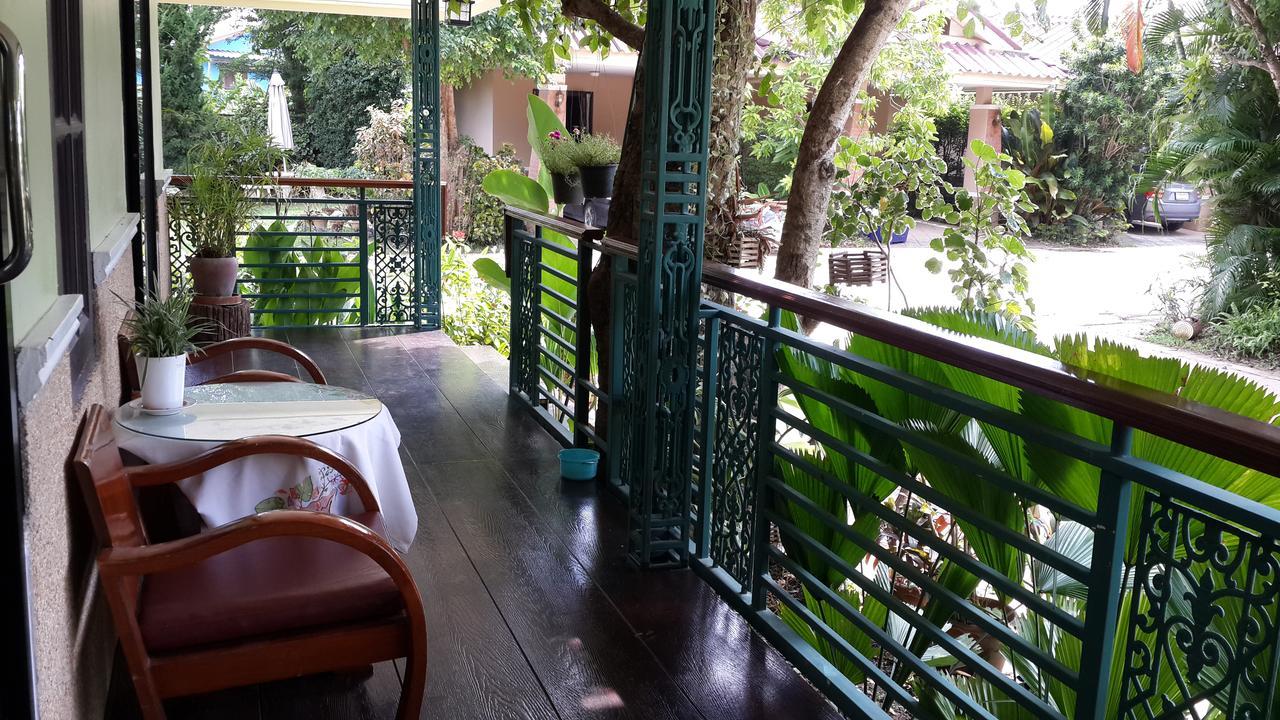Garden Corner Resort & Hotel Phitsanulok Buitenkant foto