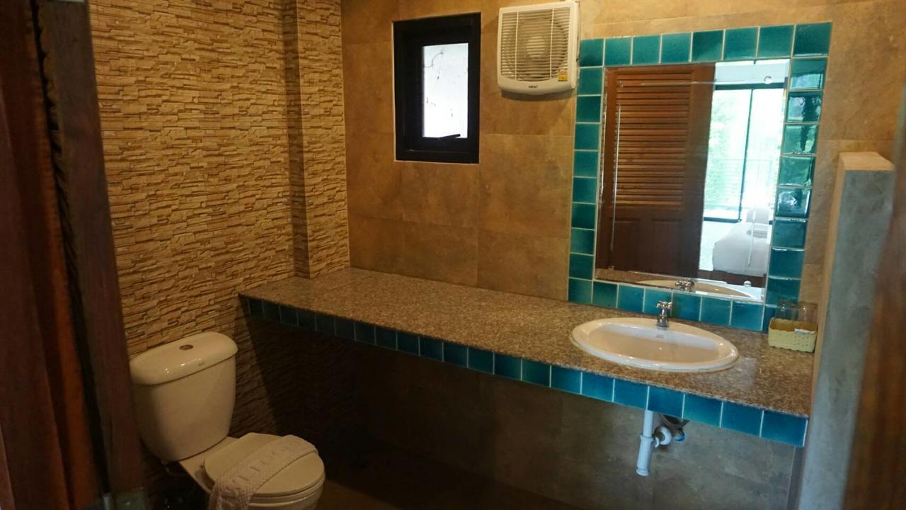 Garden Corner Resort & Hotel Phitsanulok Buitenkant foto